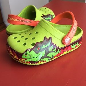 Dragon toddler boys crocs size 8